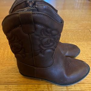 USED. Toddler cowgirl boots